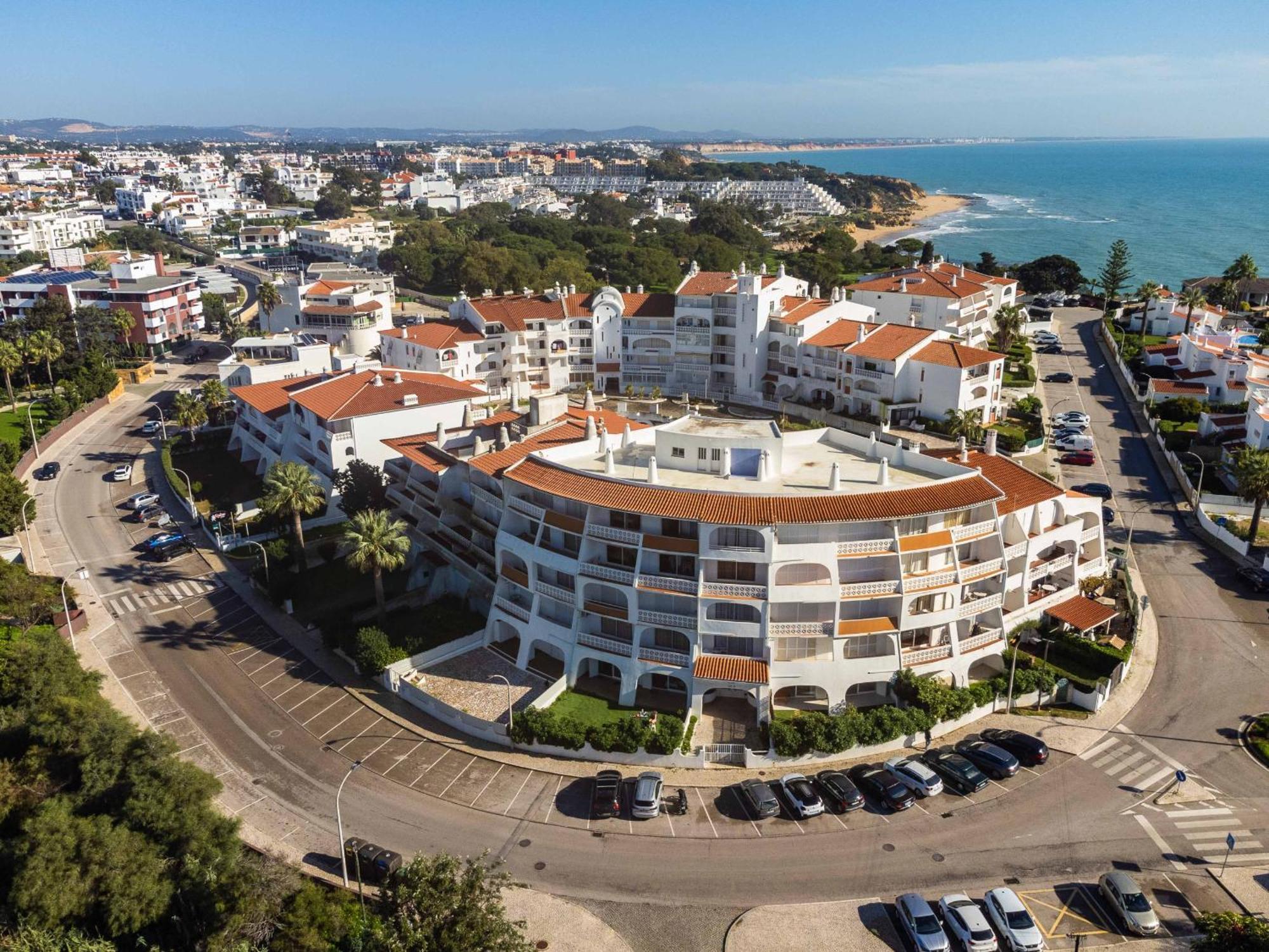 Lemon House - 400M From The Beach - Wifi Albufeira Esterno foto